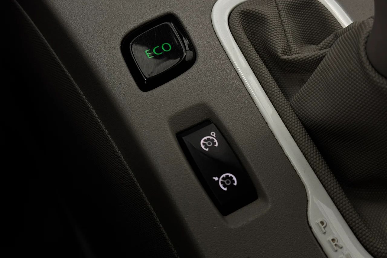Renault ZOE R90 41 kWh Batteriköpt Navi 92hk – bild 25 av 28
