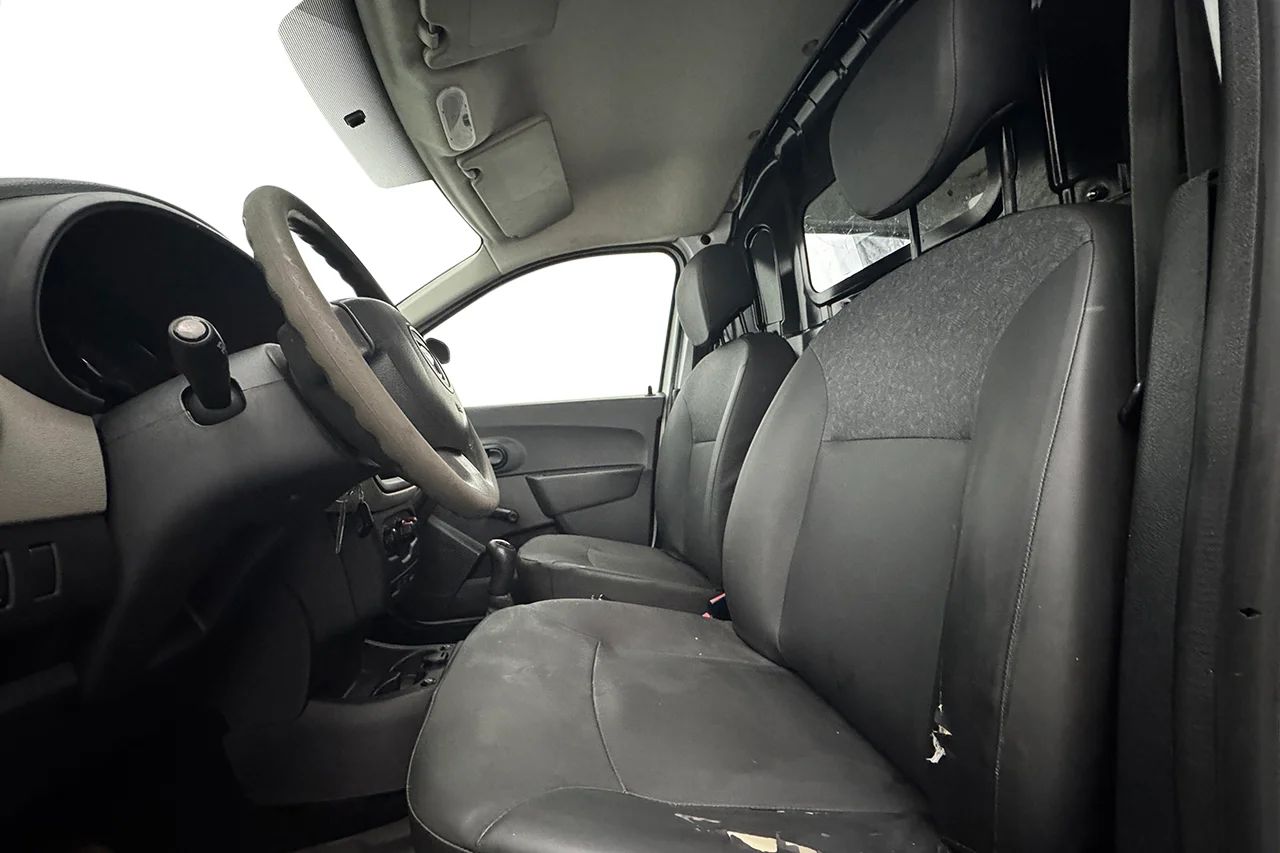 Dacia Dokker Express 1.6 SCe MOMS Drag Kamkedja 102hk – bild 13 av 21