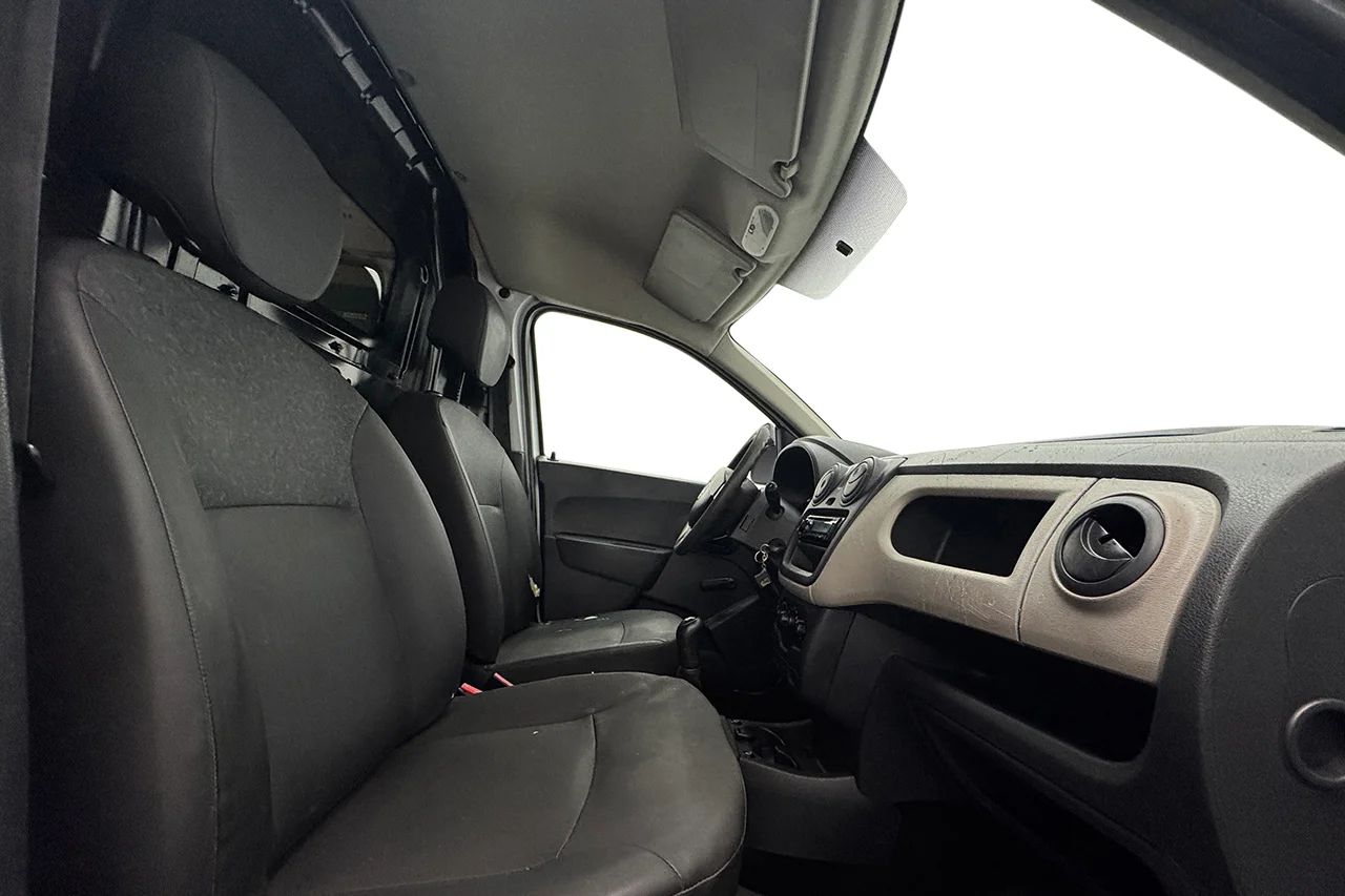 Dacia Dokker Express 1.6 SCe MOMS Drag Kamkedja 102hk – bild 14 av 21