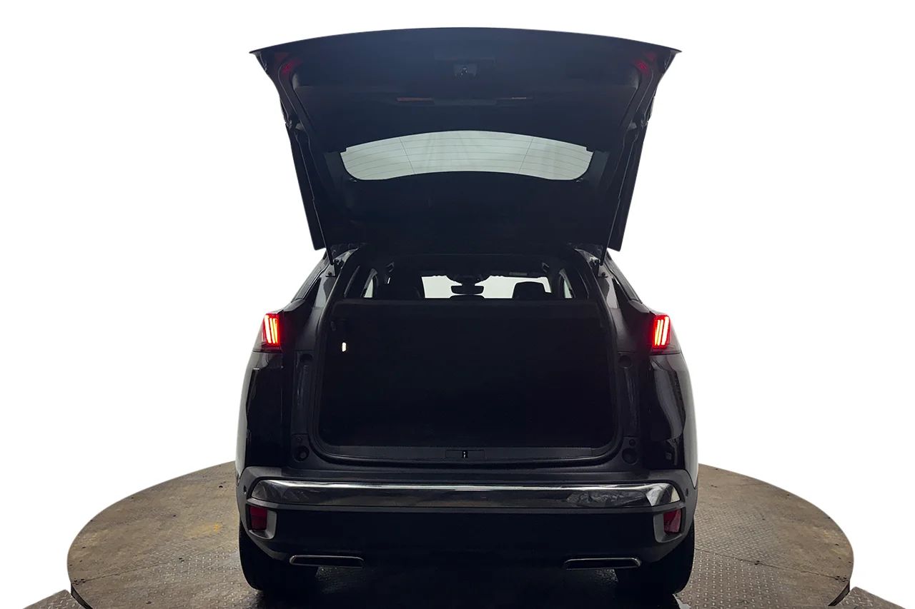 Peugeot 3008 1.2 PureTech GT Navi Kamera Delläder Cockpit MOMS – bild 7 av 33
