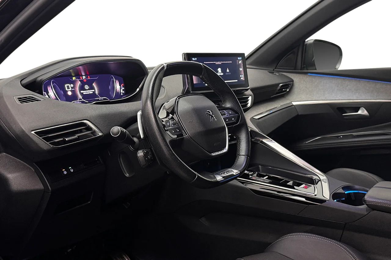 Peugeot 3008 1.2 PureTech GT Navi Kamera Delläder Cockpit MOMS – bild 12 av 33