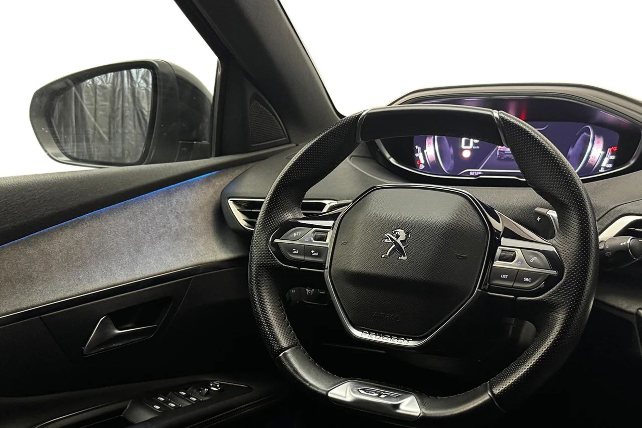 Peugeot 3008 1.2 PureTech GT Navi Kamera Delläder Cockpit MOMS – bild 16 av 33