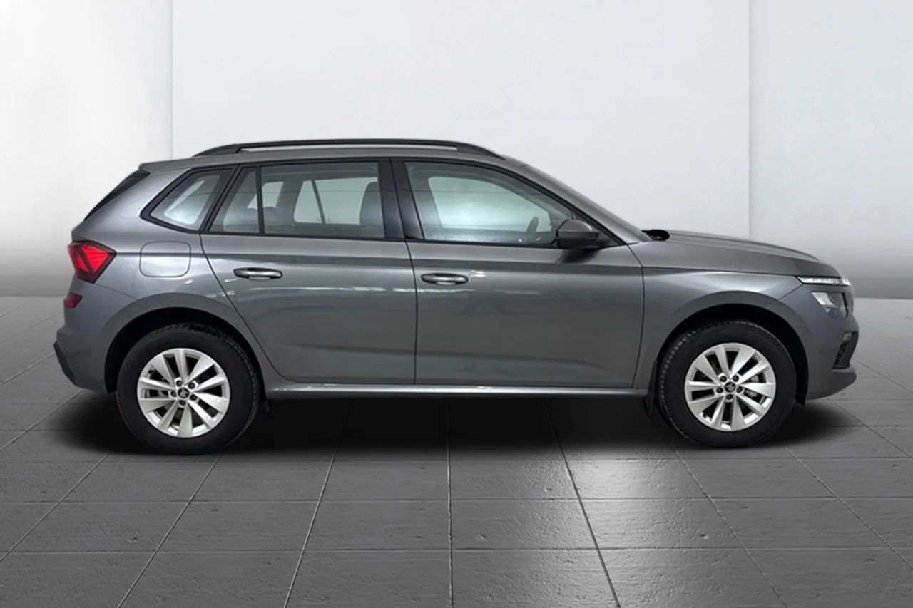 Skoda Kamiq 1.0 TSI Aut Selection Drag Kamera Cockpit FrontAssist MOMS – bild 4 av 11