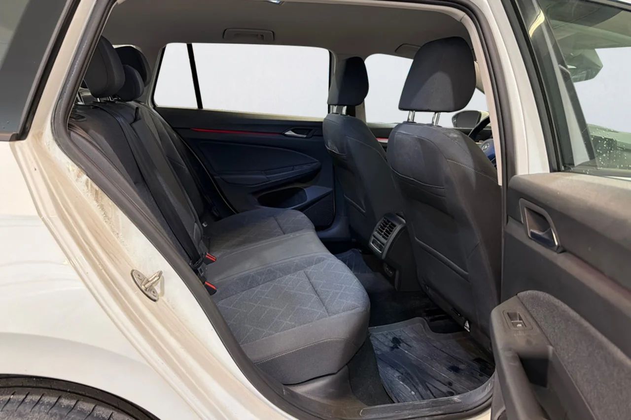 Volkswagen Golf SC 2.0 TDI Aut Värmare ACC Cockpit Rattvärme MOMS – bild 8 av 10