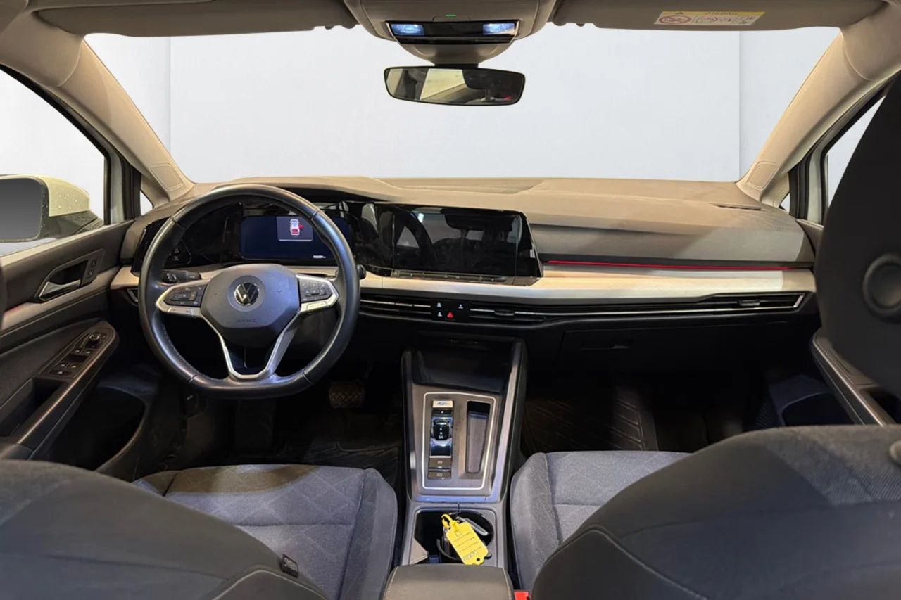 Volkswagen Golf SC 2.0 TDI Aut Värmare ACC Cockpit Rattvärme MOMS – bild 9 av 10