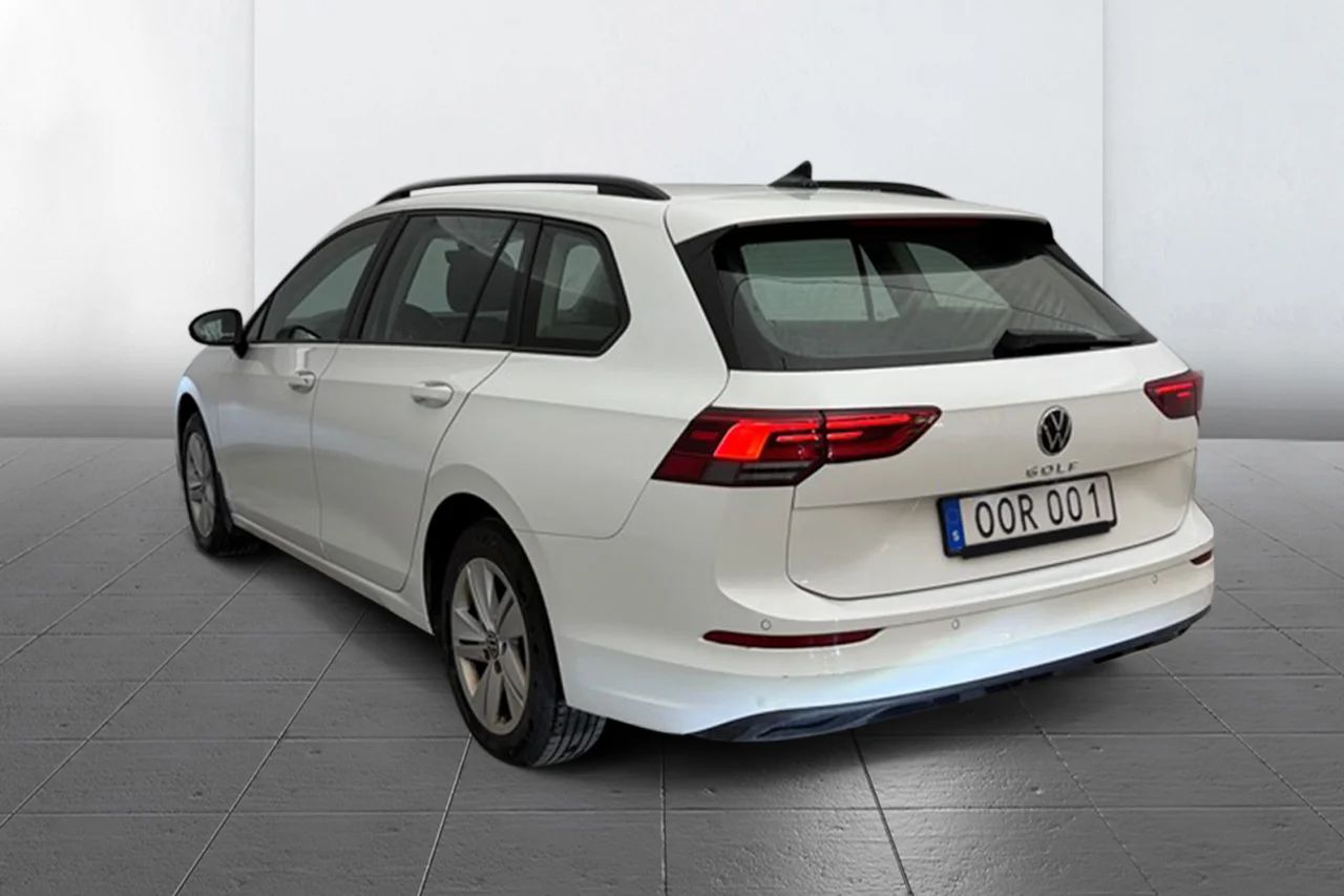 Volkswagen Golf SC 2.0 TDI Aut Värmare ACC Cockpit Rattvärme MOMS – bild 6 av 10