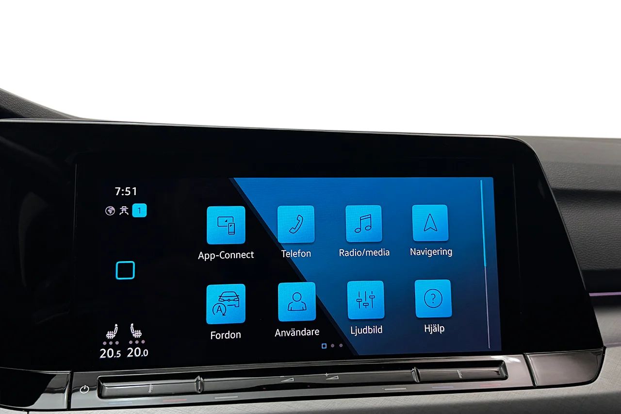 Volkswagen Golf SC 1.5 eTSI Automat Drag Cockpit Kamera MOMS 150hk – bild 21 av 35