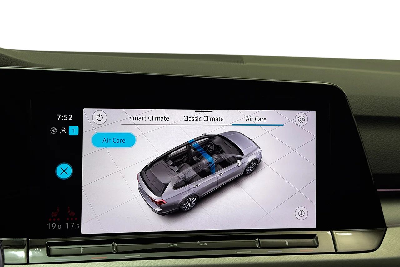 Volkswagen Golf SC 1.5 eTSI Automat Drag Cockpit Kamera MOMS 150hk – bild 28 av 35
