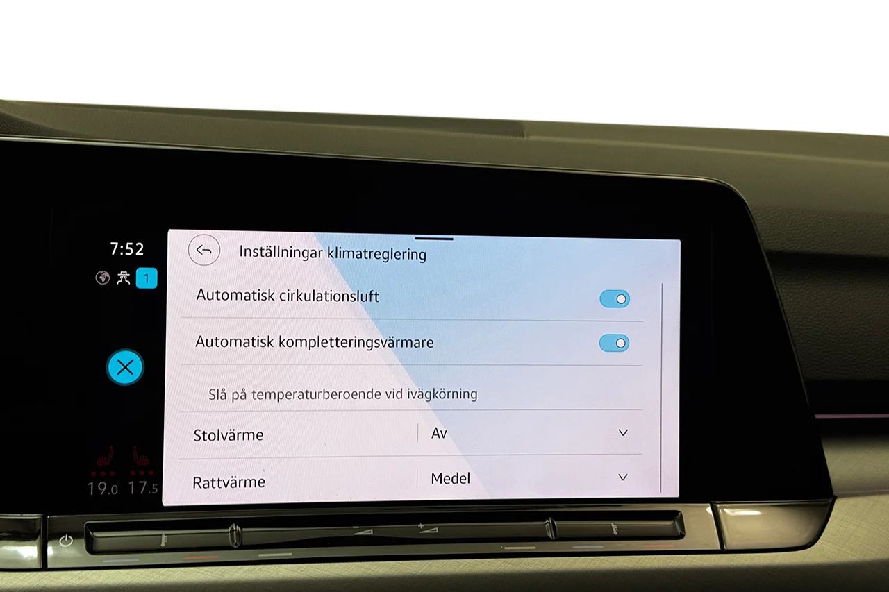 Volkswagen Golf SC 1.5 eTSI Automat Drag Cockpit Kamera MOMS 150hk – bild 29 av 35