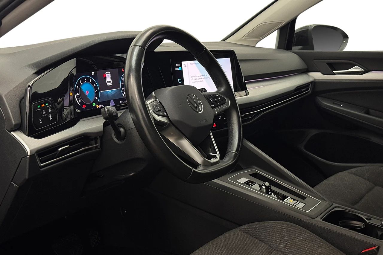 Volkswagen Golf SC 1.5 eTSI Automat Drag Cockpit Kamera MOMS 150hk – bild 12 av 35