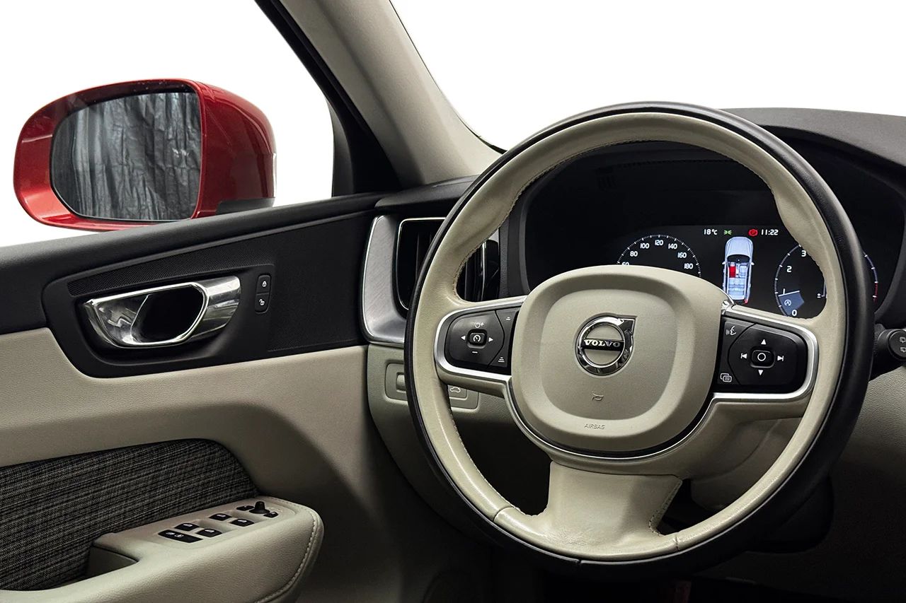 Volvo XC60 T5 Geartronic Momentum Adv SE II Navi 250hk – bild 17 av 33