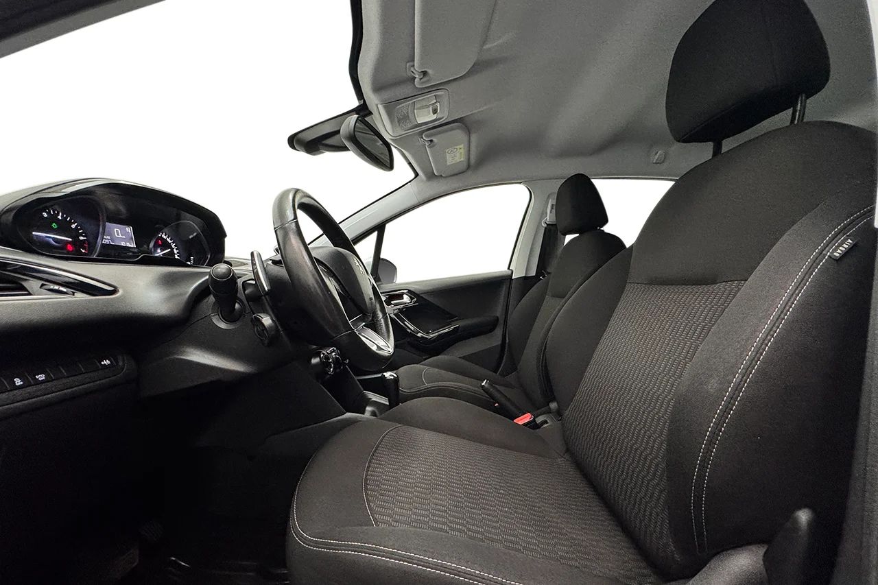 Peugeot 208 1.2 PureTech Pekskärm Farthållare 82hk – bild 11 av 25