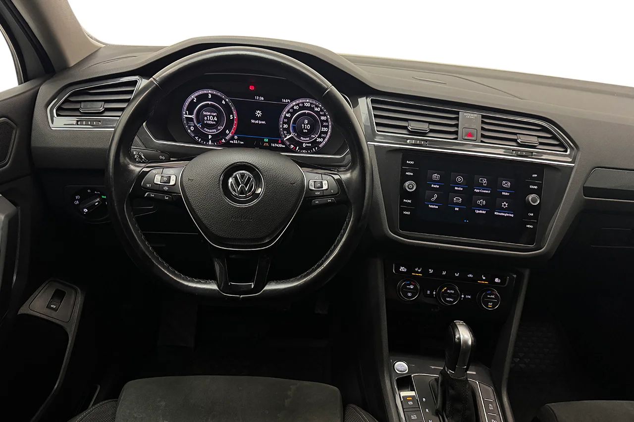 Volkswagen Tiguan Allspace 2.0 TDI 4M GT R-Line Premium 5sits Drag Värmare Cockpit MOMS – bild 17 av 33