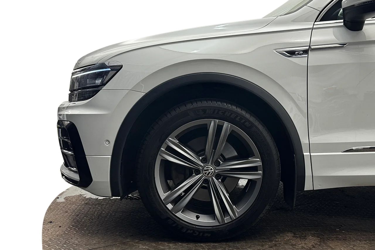 Volkswagen Tiguan Allspace 2.0 TDI 4M GT R-Line Premium 5sits Drag Värmare Cockpit MOMS – bild 10 av 33