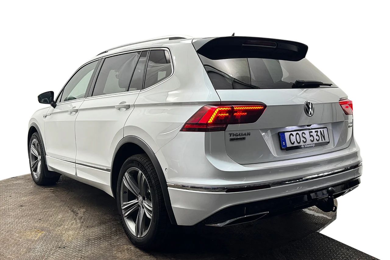 Volkswagen Tiguan Allspace 2.0 TDI 4M GT R-Line Premium 5sits Drag Värmare Cockpit MOMS – bild 8 av 33