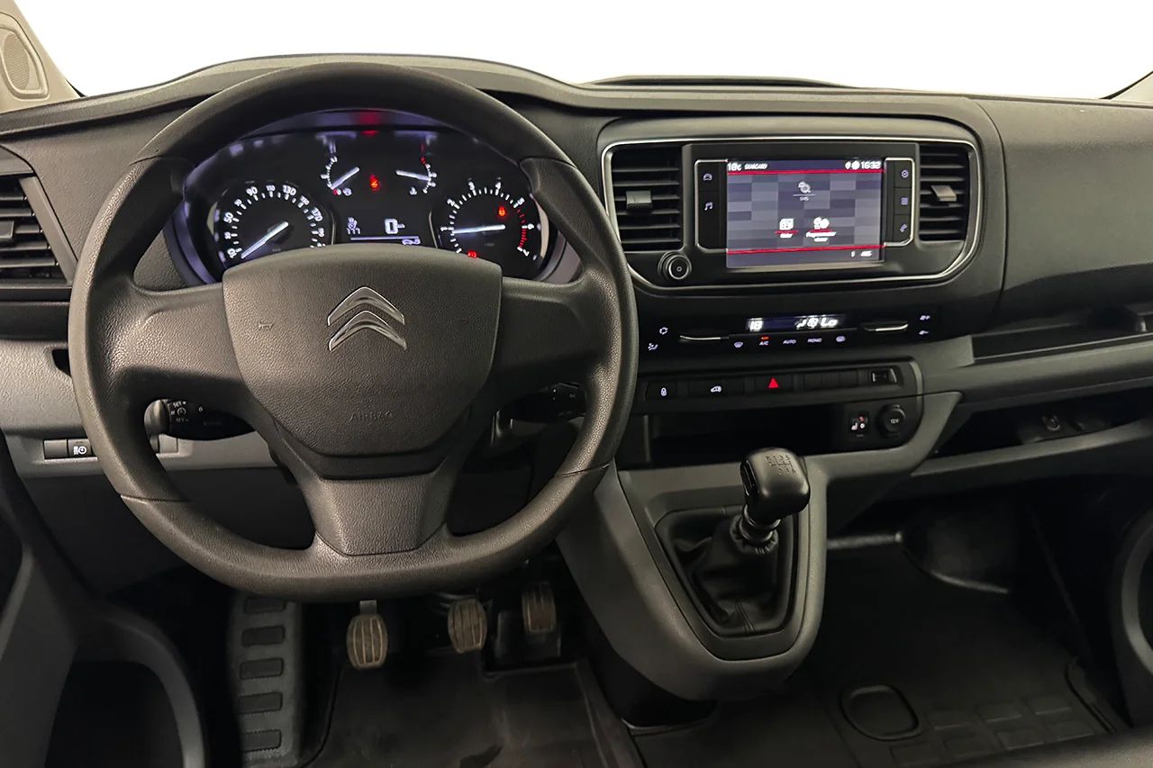Citroën Jumpy 1.5 BlueHDi Kamera P-Sens Värmare 3-sits Delläder 102hk – bild 17 av 29