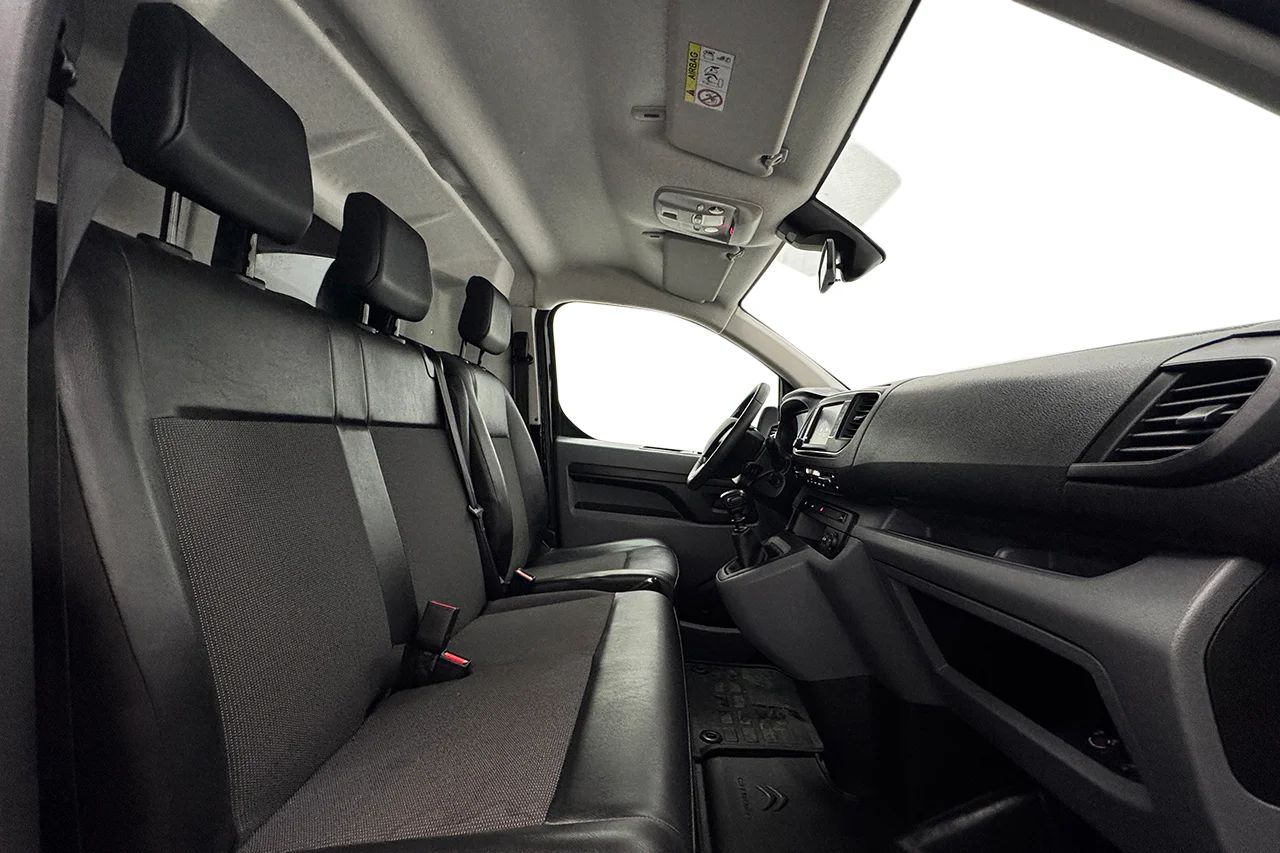 Citroën Jumpy 1.5 BlueHDi Kamera P-Sens Värmare 3-sits Delläder 102hk – bild 16 av 29