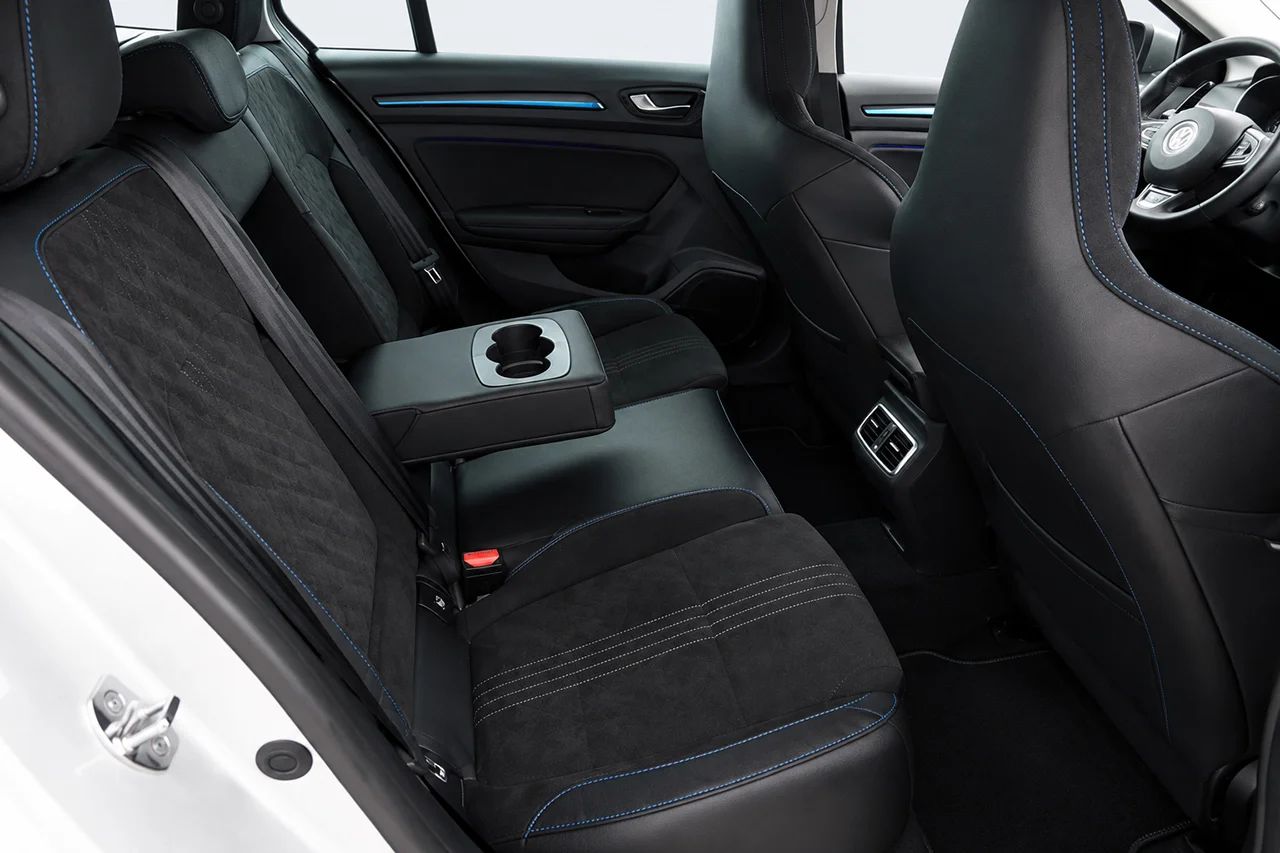 Renault Mégane GT Grandtour 1.6 TCe 205hk Aut 4Control Navi Skinn – bild 7 av 9