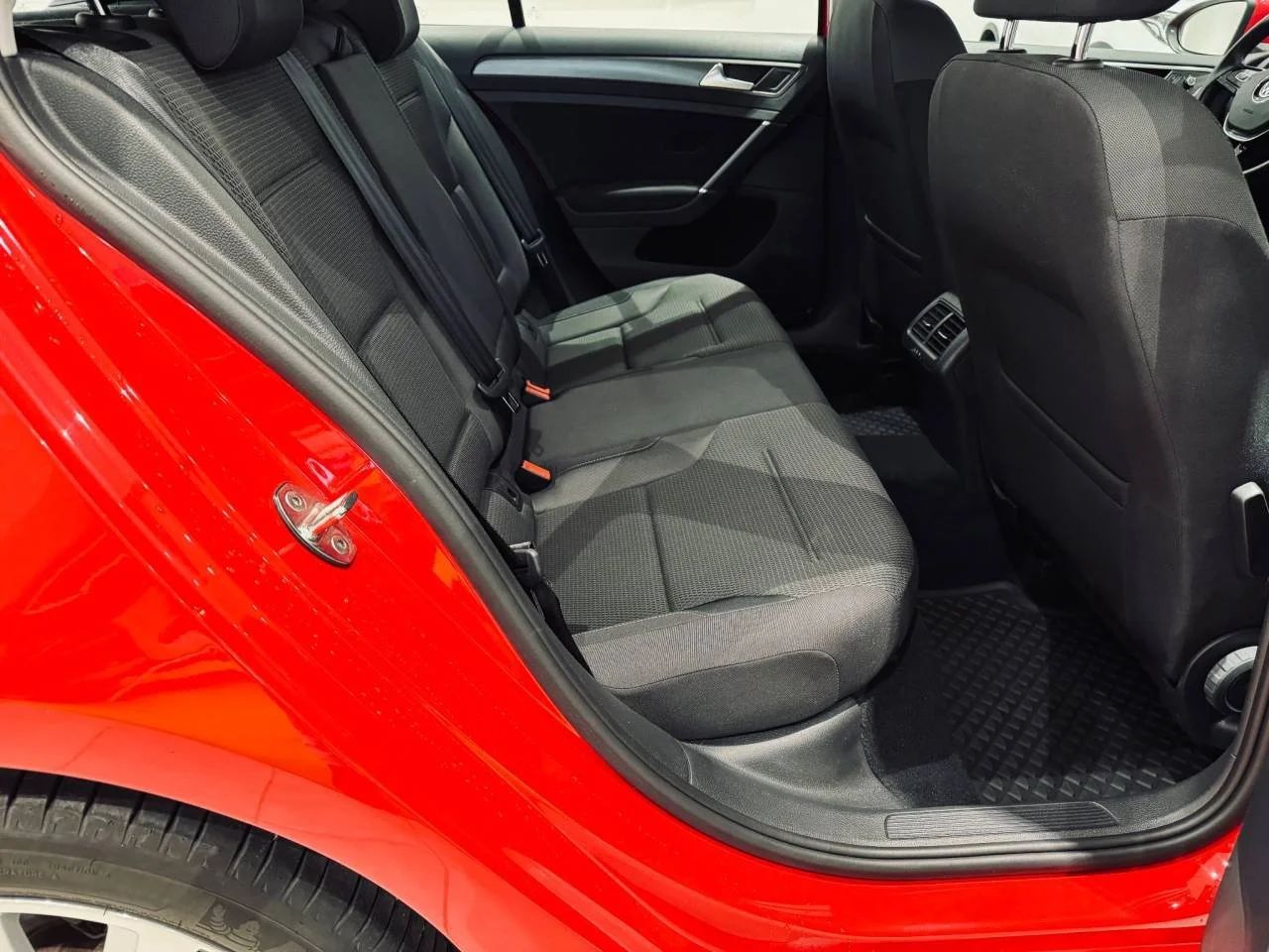 Volkswagen Golf 1.5 TGI Aut CNG AdaptivFarth P-Sens Clima 130hk – bild 10 av 12