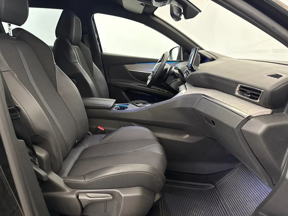 Peugeot 3008 1.2 PureTech GT Navi Kamera Delläder Cockpit MOMS – bild 7 av 11