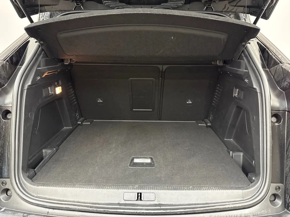 Peugeot 3008 1.2 PureTech GT Navi Kamera Delläder Cockpit MOMS – bild 11 av 11