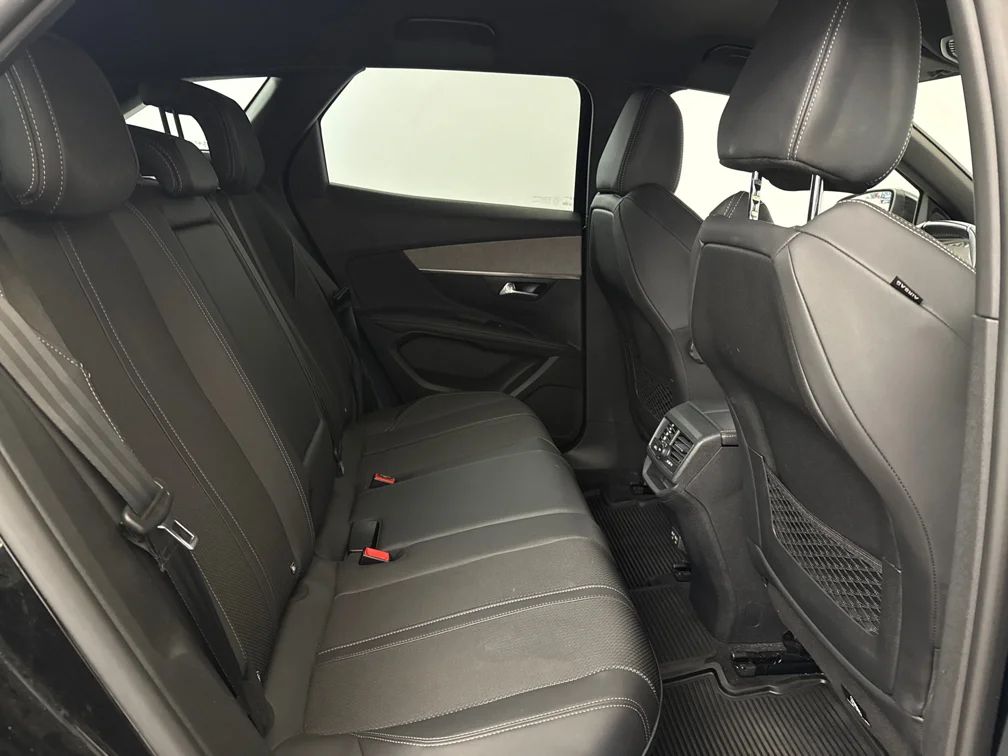 Peugeot 3008 1.2 PureTech GT Navi Kamera Delläder Cockpit MOMS – bild 8 av 11