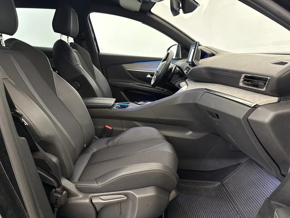 Peugeot 3008 1.2 PureTech GT Navi Kamera Delläder Cockpit MOMS – bild 7 av 11