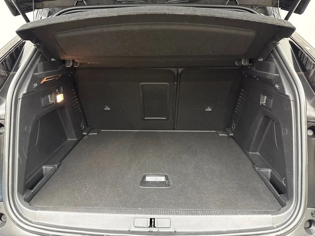 Peugeot 3008 1.2 PureTech GT Navi Kamera Delläder Cockpit MOMS – bild 11 av 11