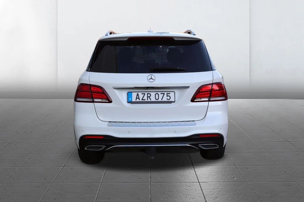 Mercedes-Benz GLE 350 d 4M AMG Drag Pano 360° H/K Värmare Läder 258hk – bild 7 av 20