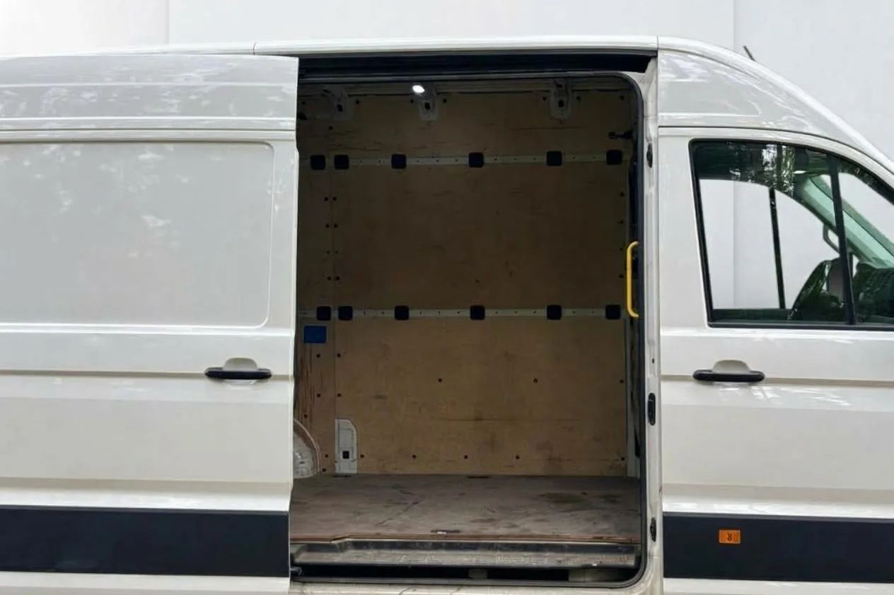 Volkswagen Crafter 35 2.0 TDI Aut L3H3 Drag Kamera PDC 3sits 177hk – bild 11 av 16