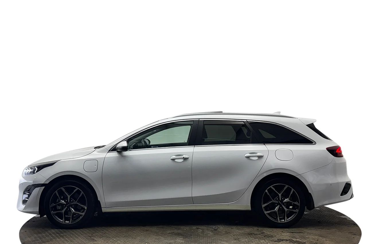 Kia Ceed SW Plug-in Advance Plus Taklucka Cockpit Navi Kamera 141hk – bild 9 av 37