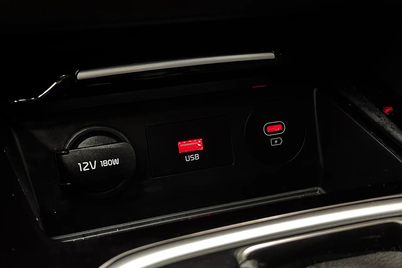 Kia Ceed SW Plug-in Advance Plus Taklucka Cockpit Navi Kamera 141hk – bild 31 av 37