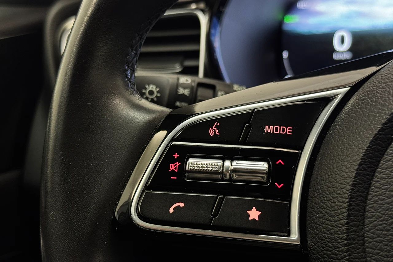 Kia Ceed SW Plug-in Advance Plus Taklucka Cockpit Navi Kamera 141hk – bild 20 av 37