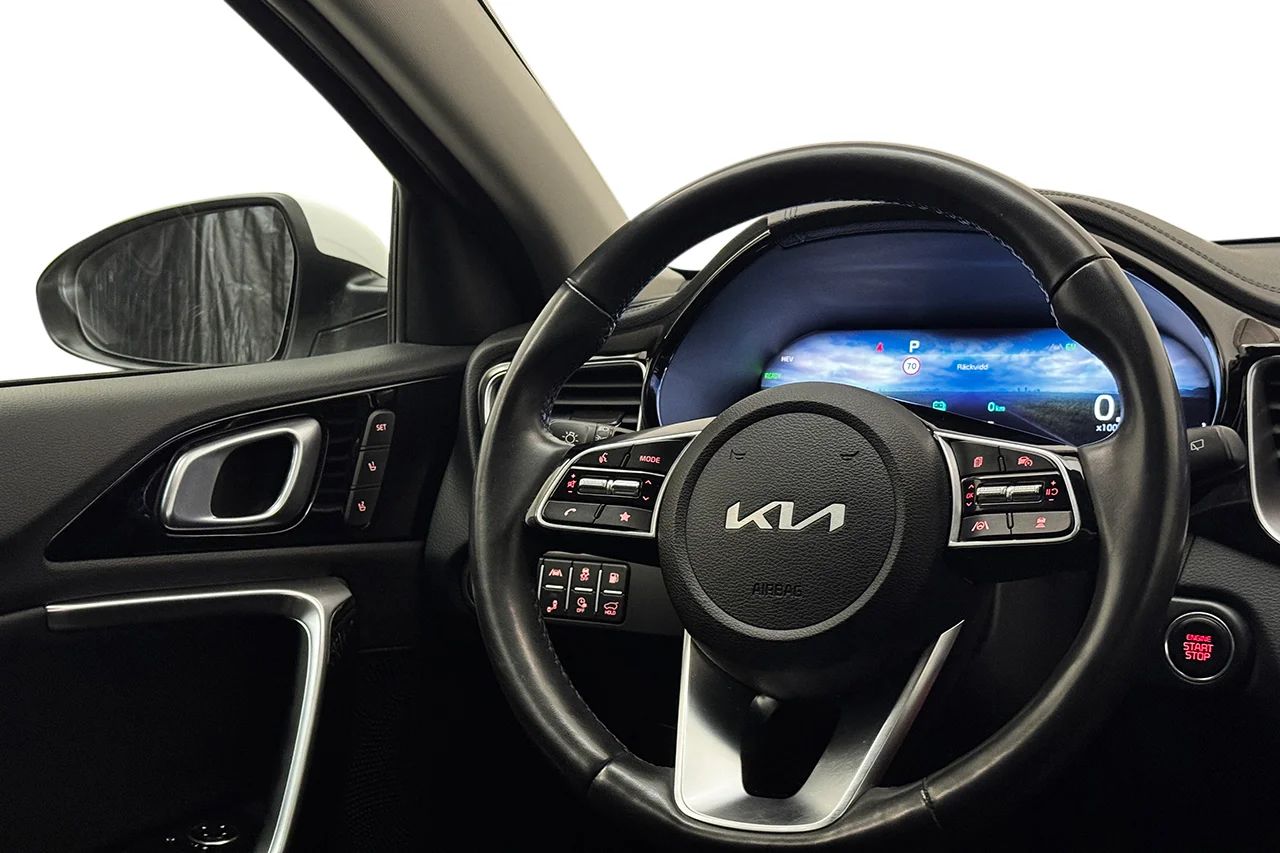 Kia Ceed SW Plug-in Advance Plus Taklucka Cockpit Navi Kamera 141hk – bild 17 av 37