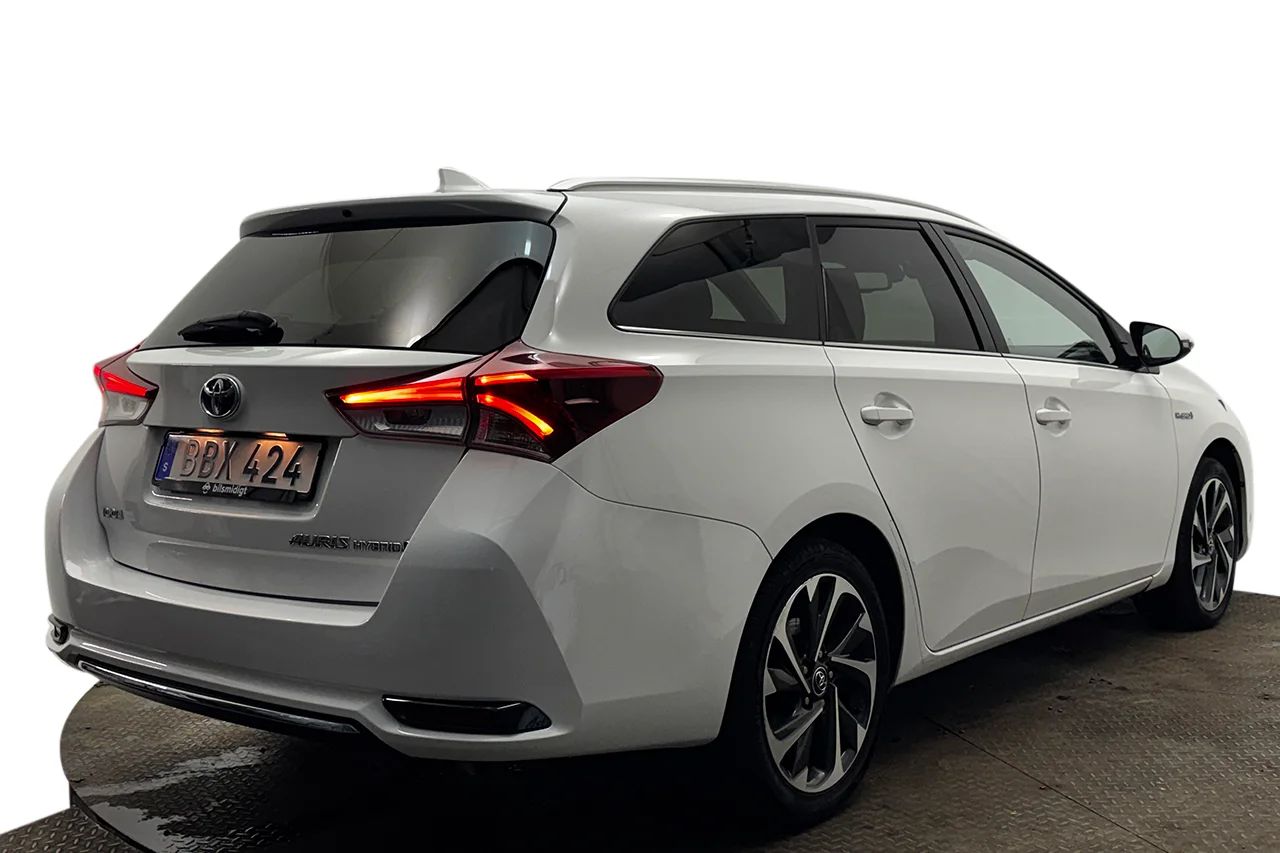 Toyota Auris TS Hybrid Active Plus Kamera Kamkedja 136hk – bild 5 av 28