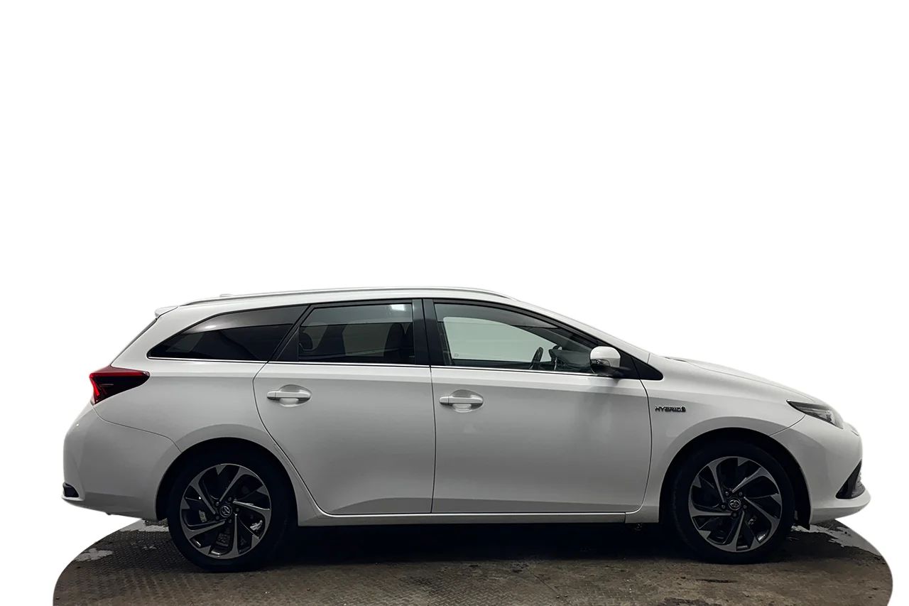 Toyota Auris TS Hybrid Active Plus Kamera Kamkedja 136hk – bild 4 av 28