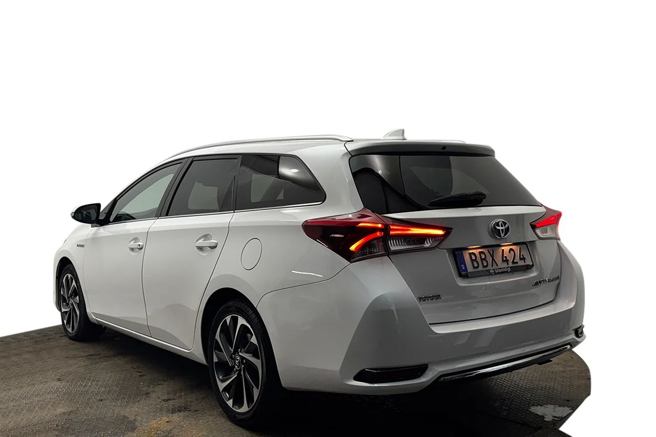 Toyota Auris TS Hybrid Active Plus Kamera Kamkedja 136hk – bild 8 av 28