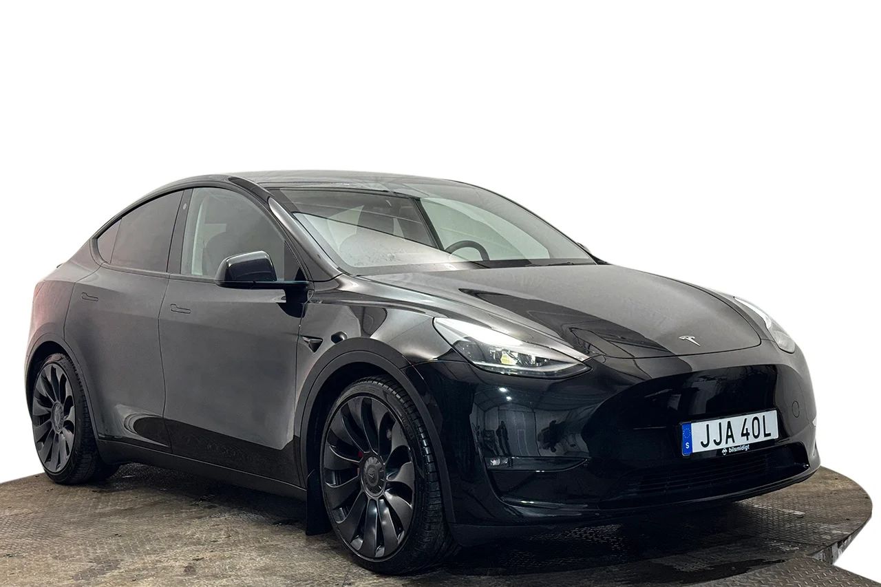Tesla Model Y Performance Drag V-Pump AI-Dator Premiumljud 534hk – bild 3 av 35