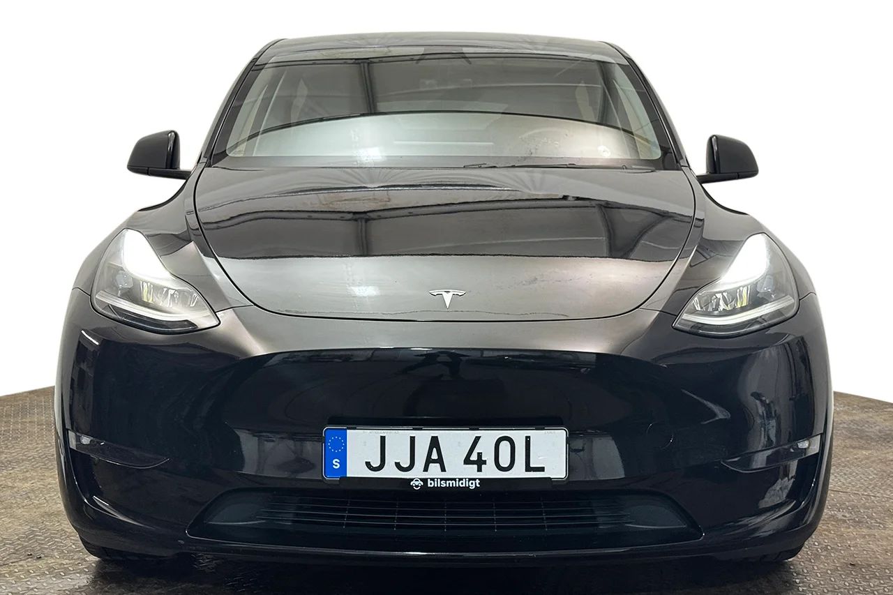 Tesla Model Y Performance Drag V-Pump AI-Dator Premiumljud 534hk – bild 2 av 35