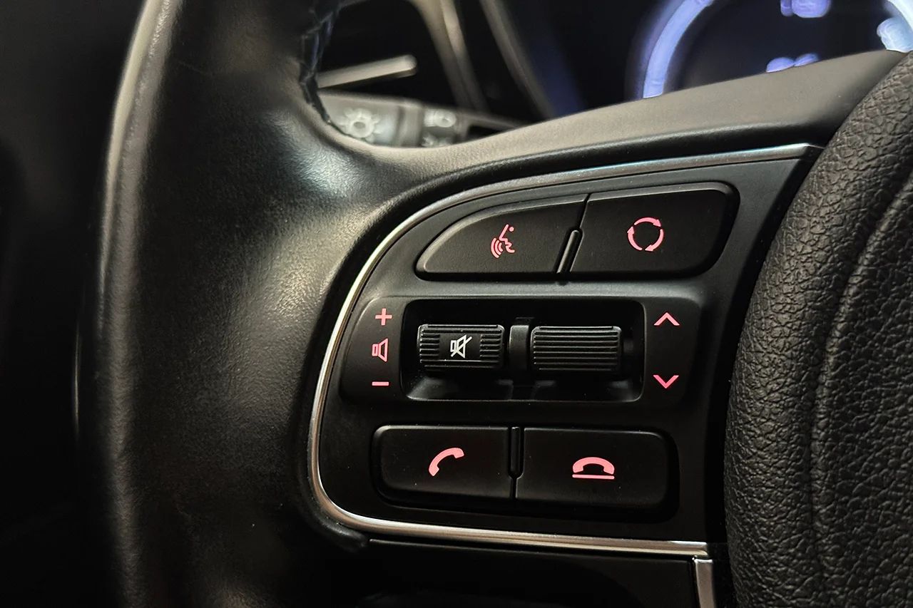Kia e-Niro 64 kWh Advance Drag Navi Kamera Cockpit Delläder 204hk – bild 18 av 32
