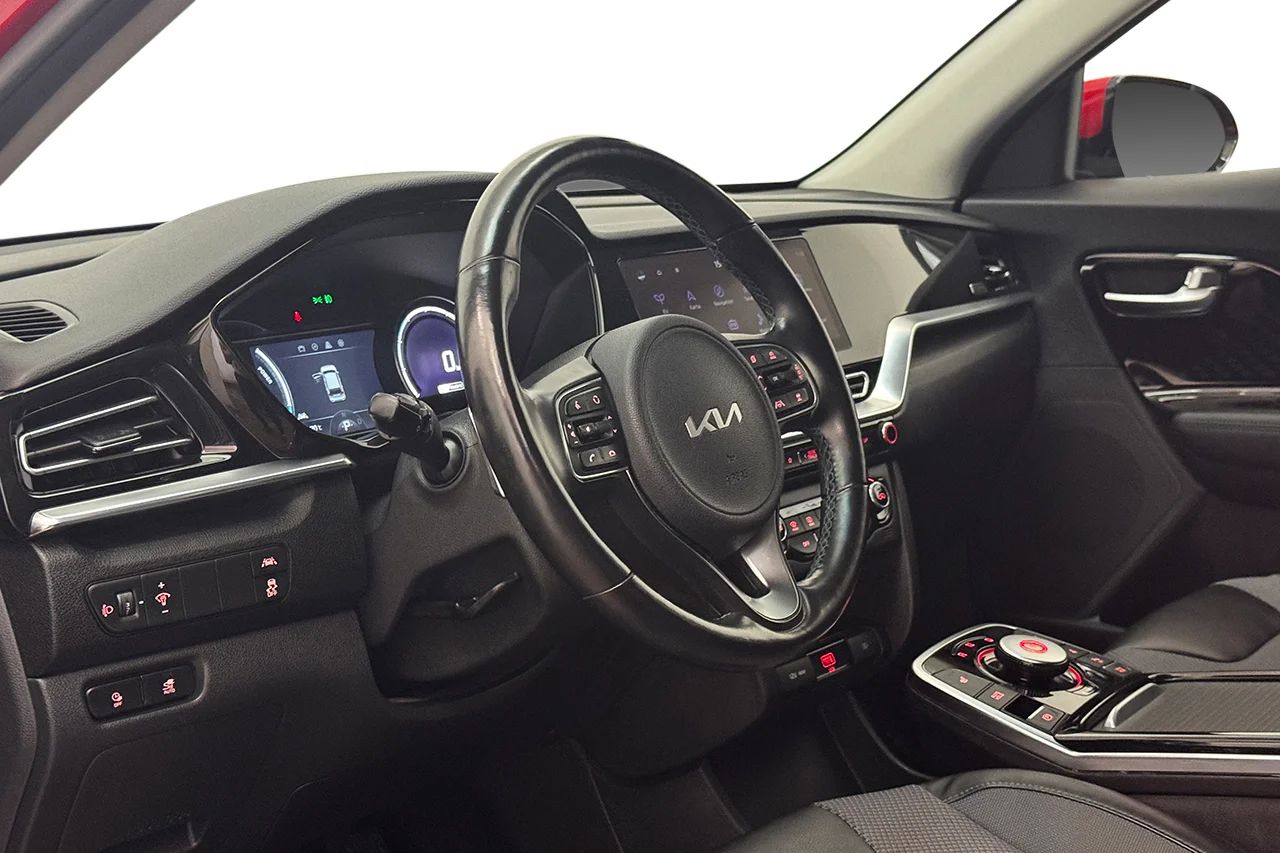 Kia e-Niro 64 kWh Advance Drag Navi Kamera Cockpit Delläder 204hk – bild 13 av 32