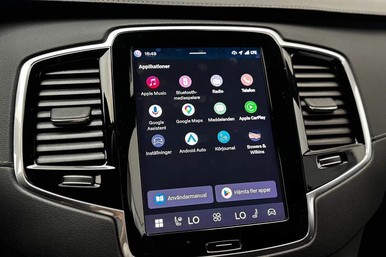 Volvo XC90 Recharge T8 AWD Ultimate Dark 7sits Luft Pano 360° B&W – bild 23 av 37