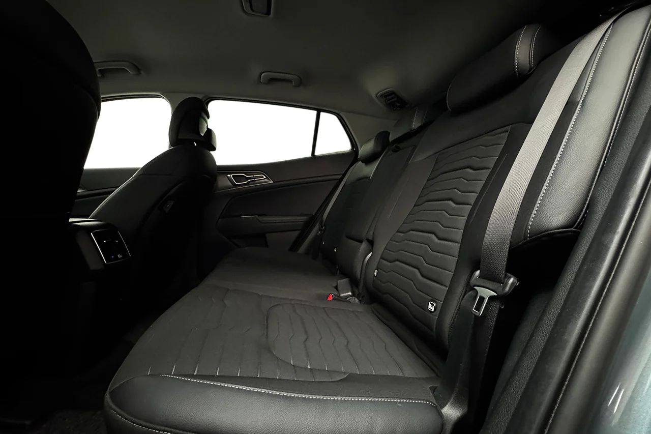 Kia Sportage PHEV Advance Drag Navi 360° Delläder Cockpit 265hk – bild 14 av 41