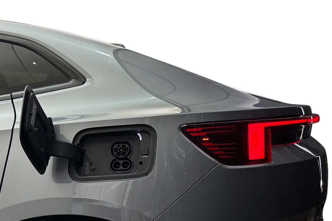 Polestar 4 Coupé Long Range Dual Business Edition Pilot Plus Pro Pano 360° HUD H/K MOMS 544hk – bild 39 av 39