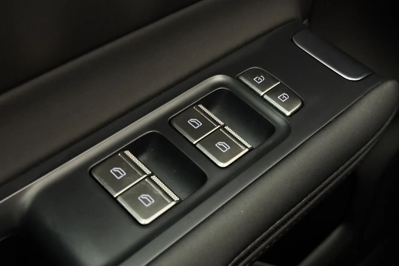 Polestar 4 Coupé Long Range Dual Business Edition Pilot Plus Pro Pano 360° HUD H/K MOMS 544hk – bild 34 av 39