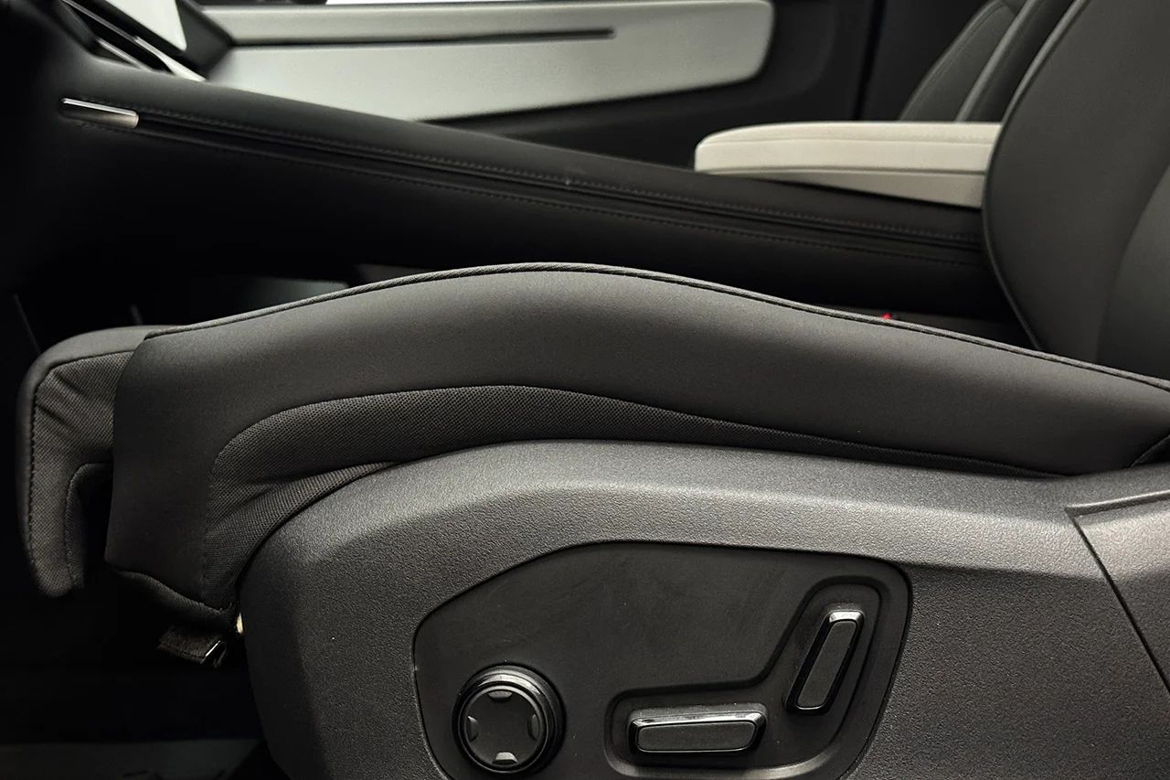 Polestar 4 Coupé Long Range Dual Business Edition Pilot Plus Pro Pano 360° HUD H/K MOMS 544hk – bild 13 av 39
