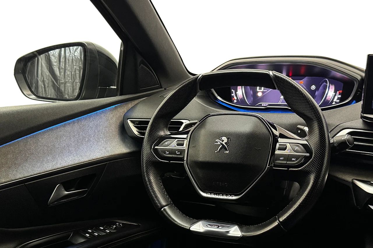 Peugeot 3008 1.2 PureTech GT Navi Kamera Delläder Cockpit MOMS 131hk – bild 15 av 31
