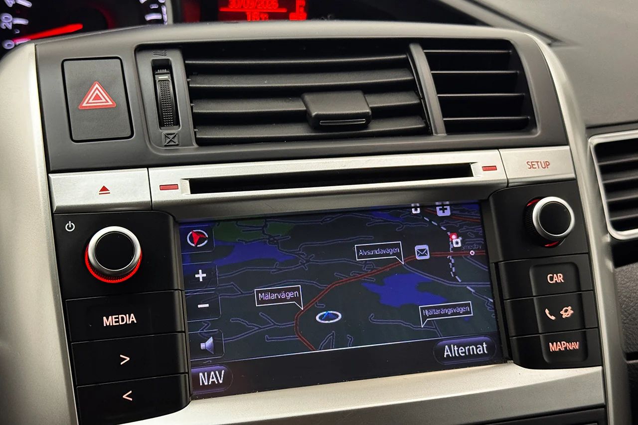 Toyota Verso 1.8 Business Automat 7-sits Navi Kamera Blåtand 147hk – bild 24 av 32