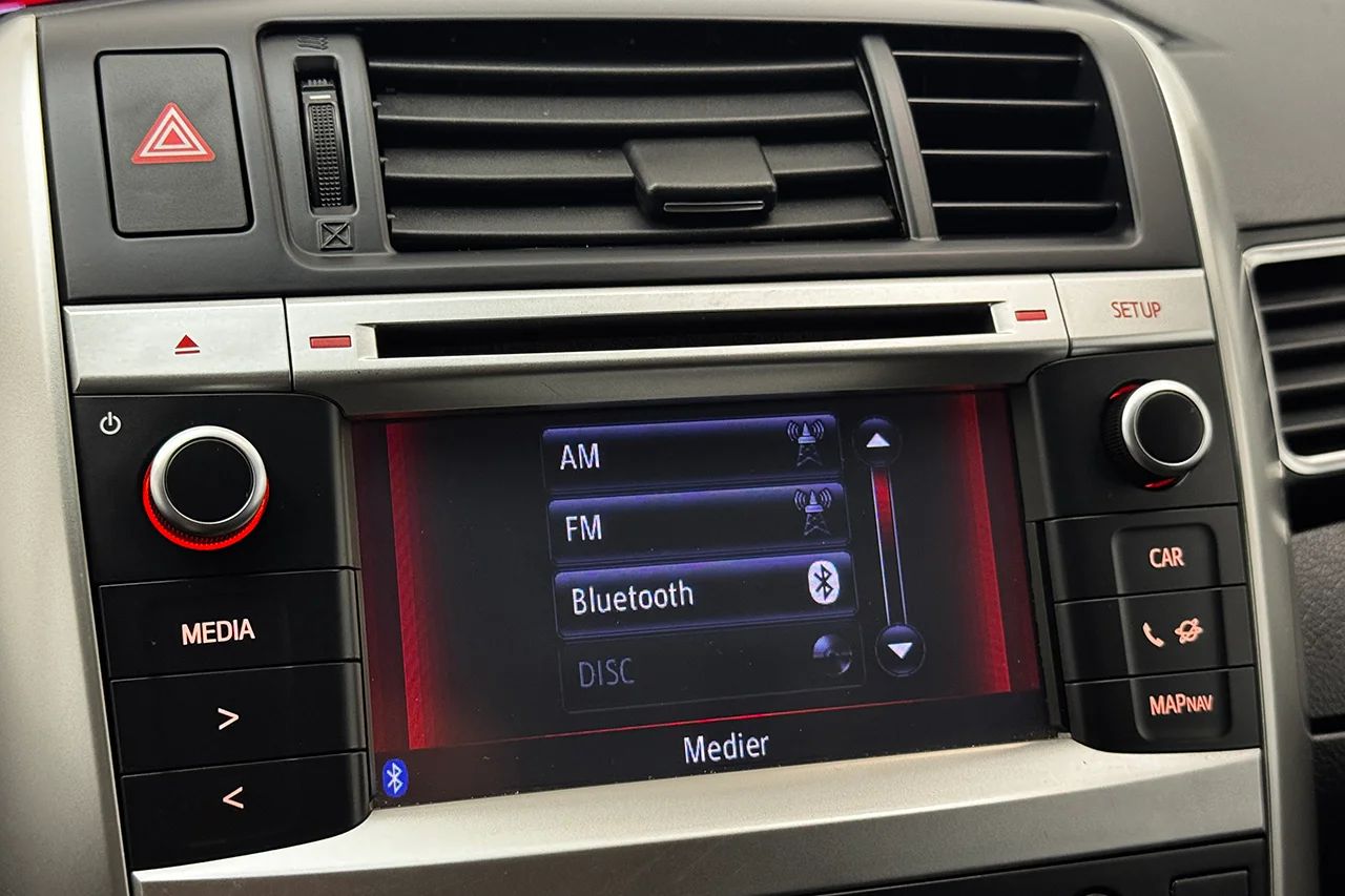 Toyota Verso 1.8 Business Automat 7-sits Navi Kamera Blåtand 147hk – bild 26 av 32