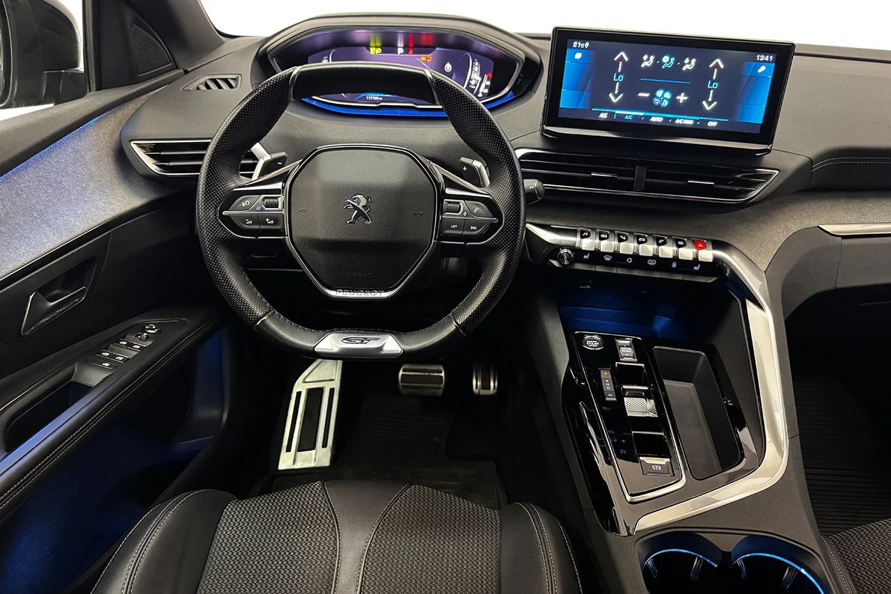 Peugeot 3008 1.2 PureTech GT Navi Kamera Delläder Cockpit MOMS 131hk – bild 15 av 31